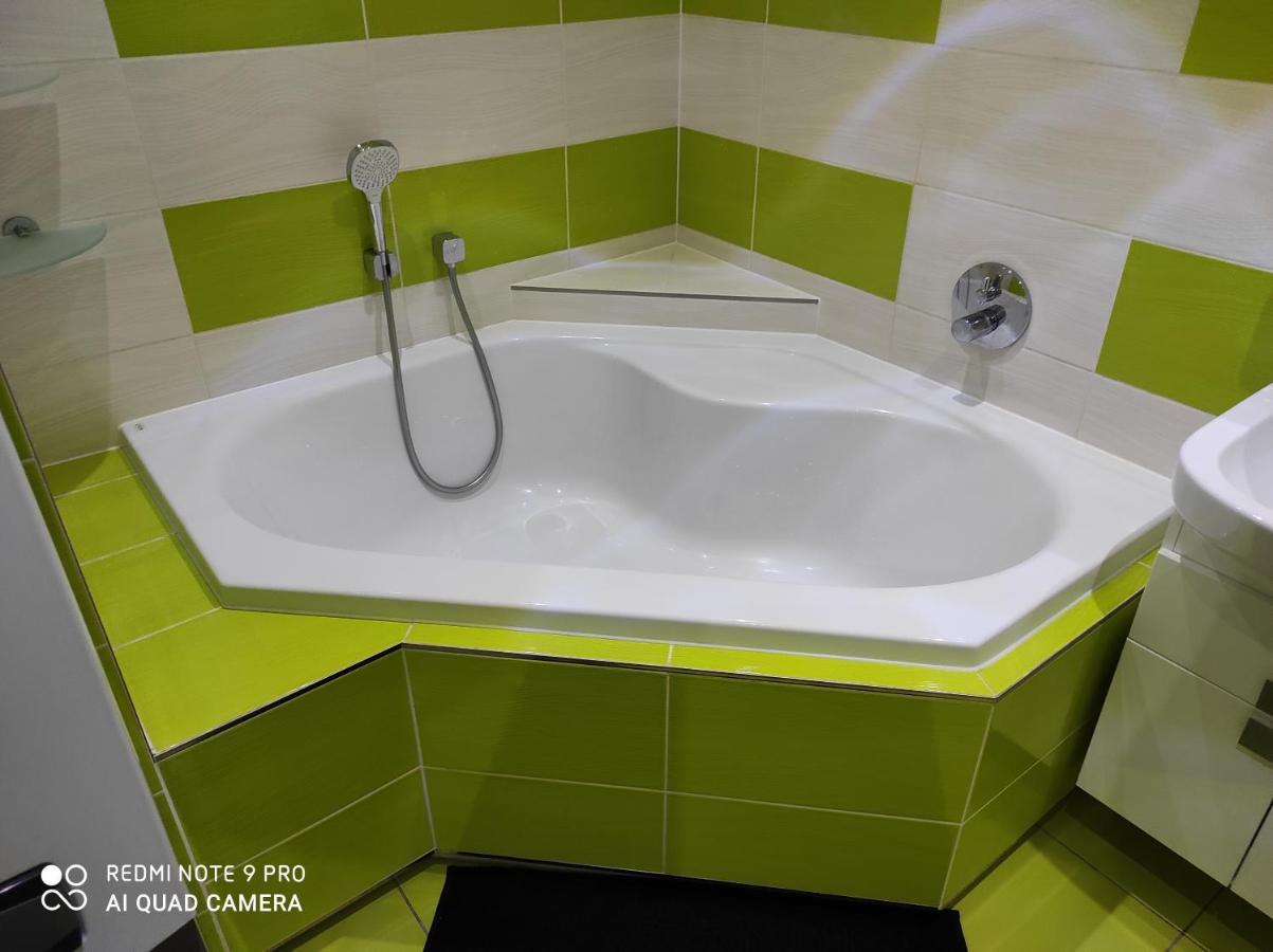 Apartman Mb Poprad Eksteriør billede